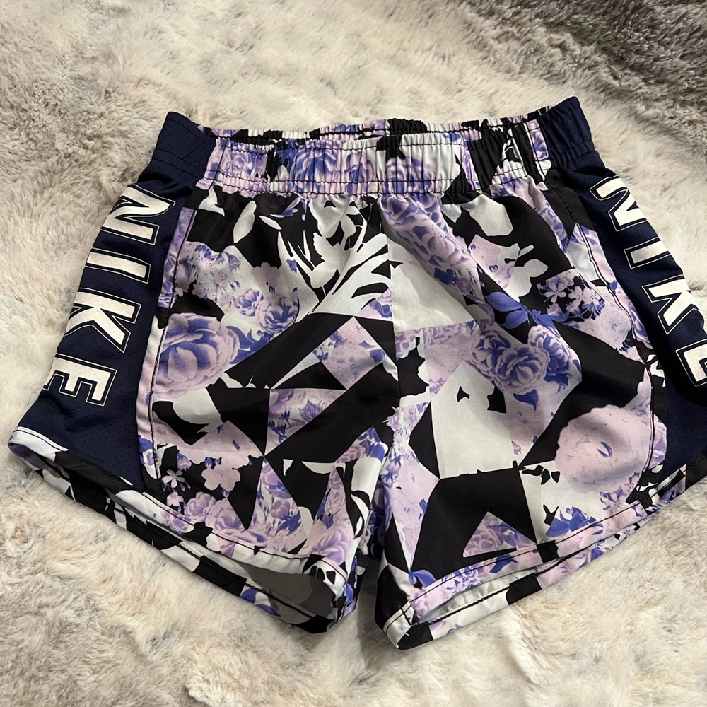 Girls Nike Dri-Fit short size 6x